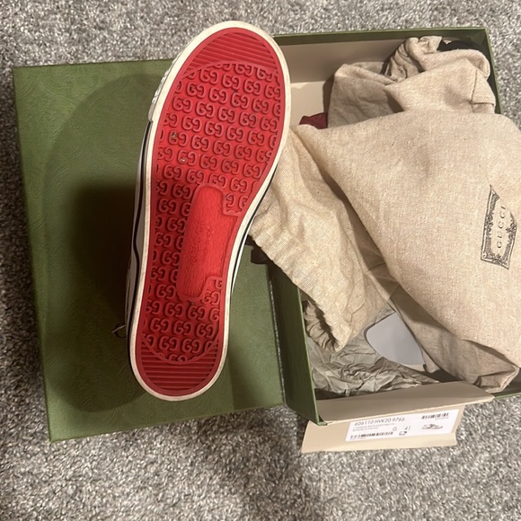 Gucci sneakers size 41 - Picture 3 of 4